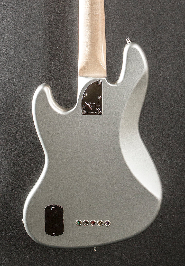 Used Custom Classic Jazz Bass V '24