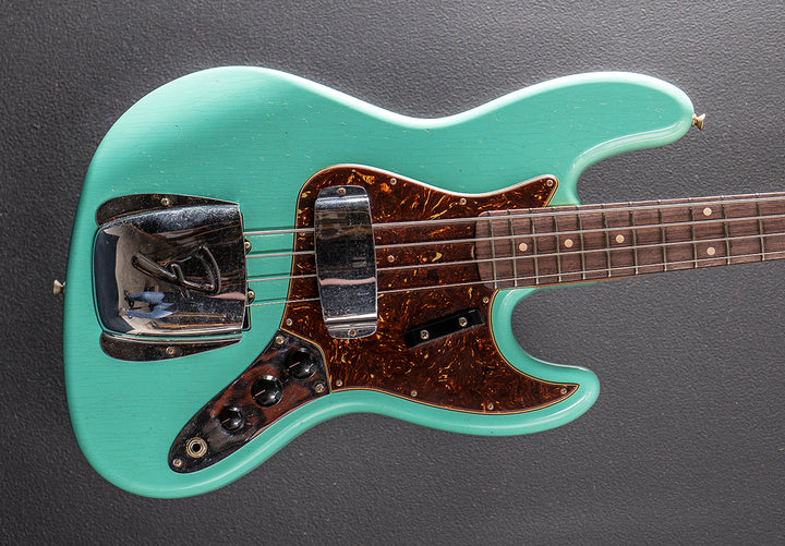 Used 1961 Journeyman Relic Jazz Bass &