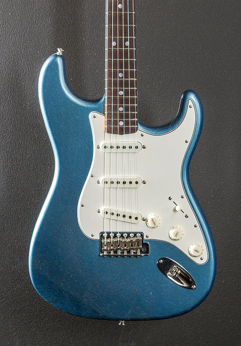 1966 Closet Classic Stratocaster - Lake Placid Blue