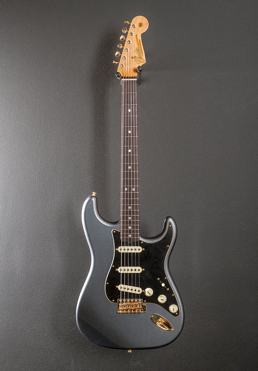 Limited Edition 1965 Dual Mag Journeyman Relic Strat