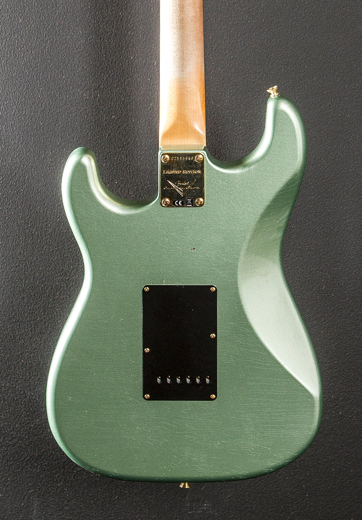 Limited Edition 1965 Dual Mag Journeyman Relic Strat