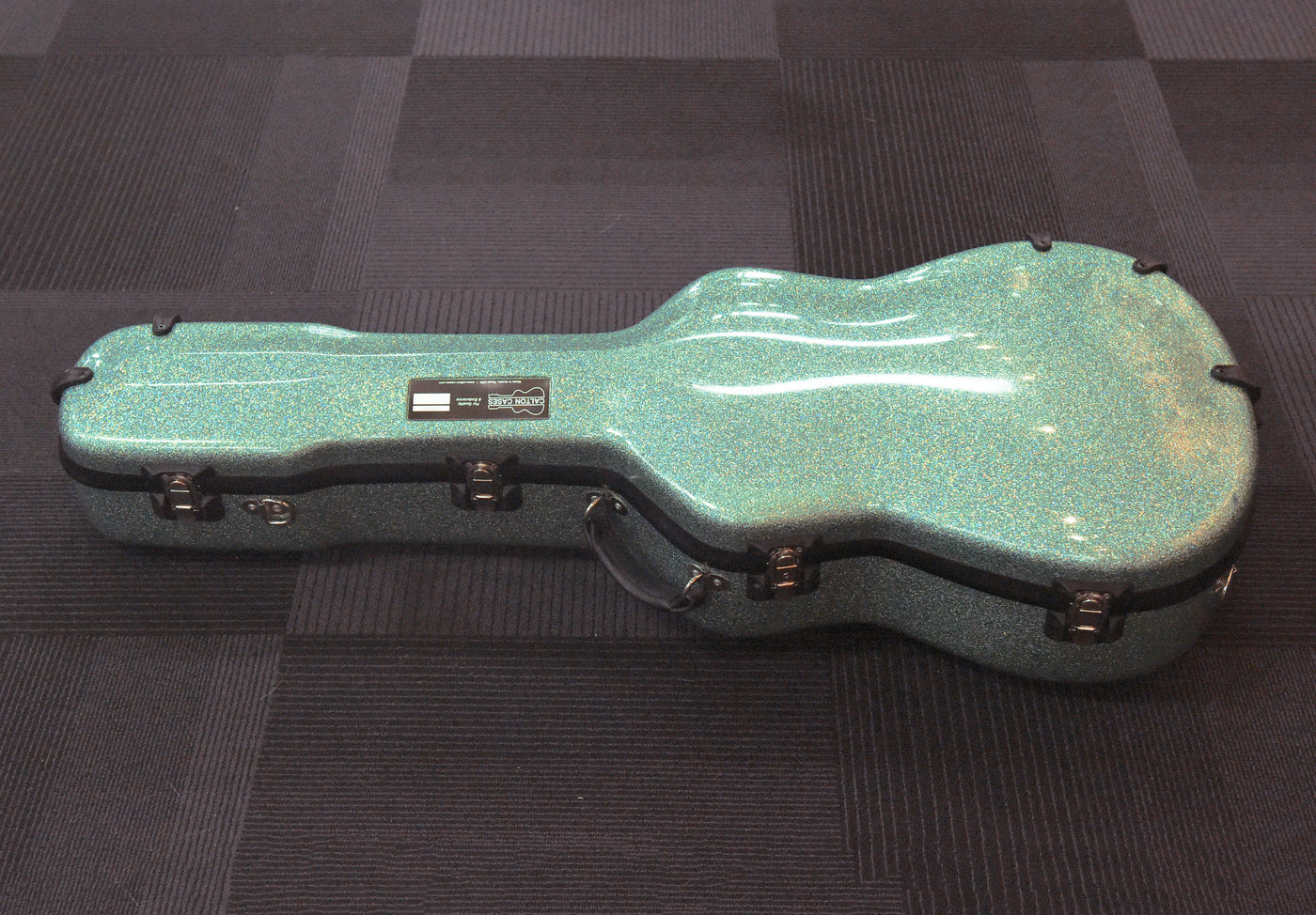 Martin OM Fit Case - Sea Green, Recent