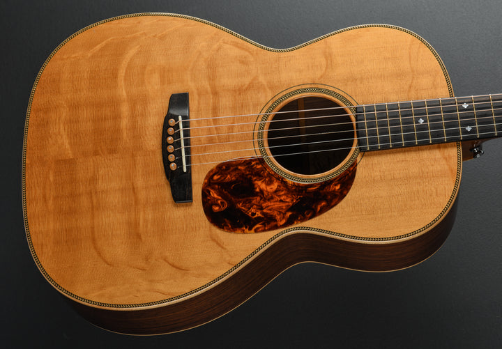 Traditional 000, Master Grade Bearclaw Sitka Top '11