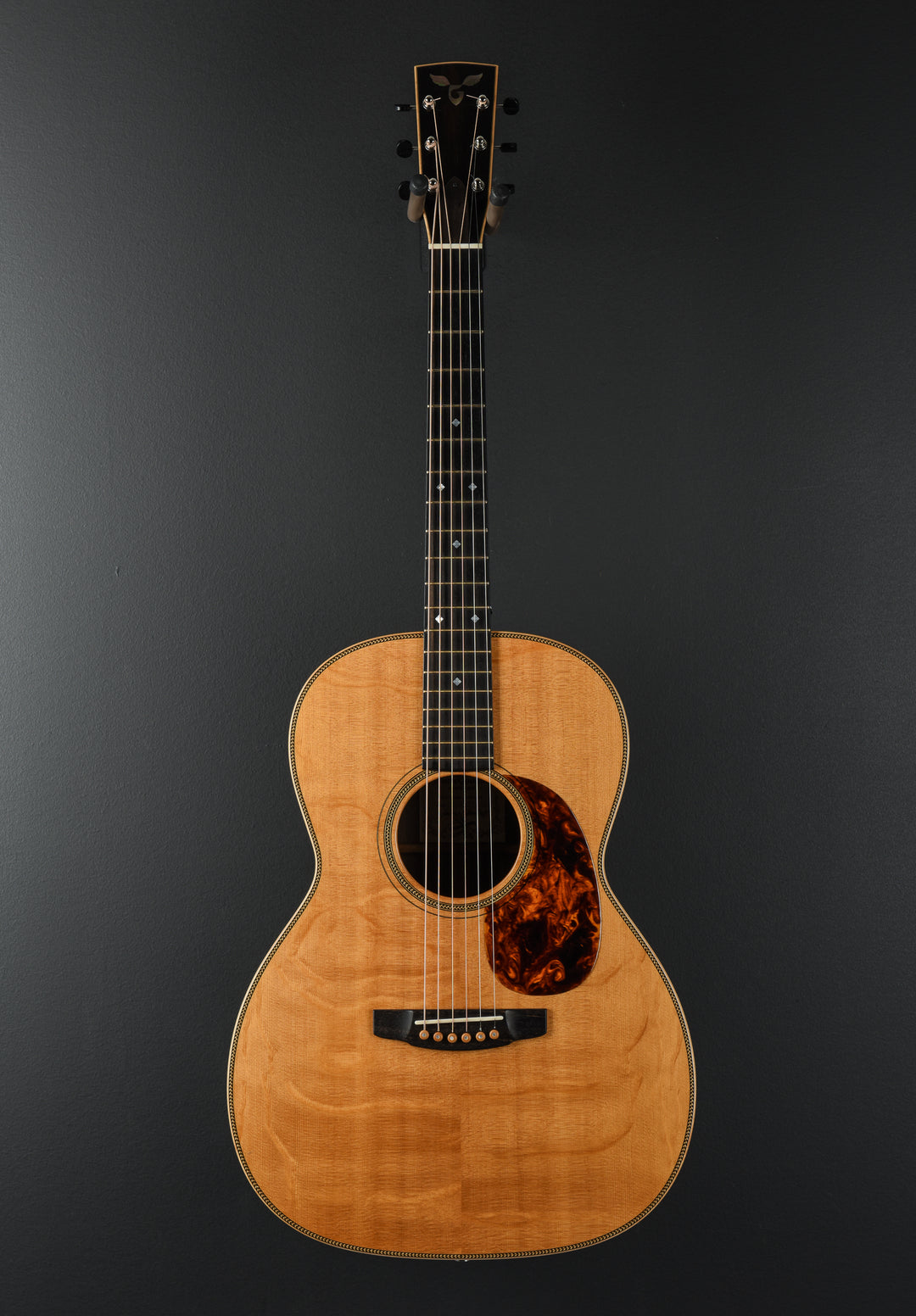 Traditional 000, Master Grade Bearclaw Sitka Top '11