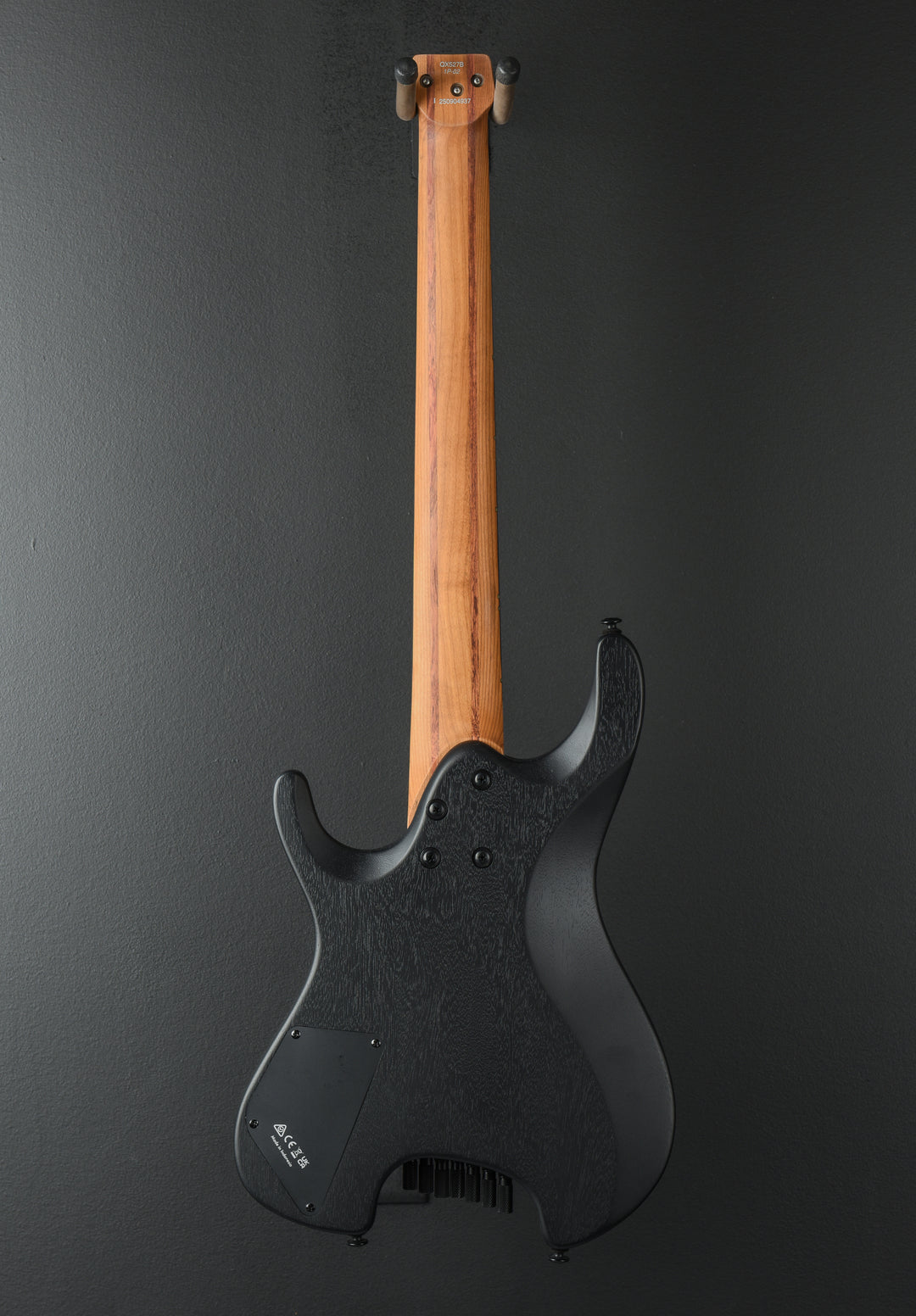 QX527BWK - Weathered Black