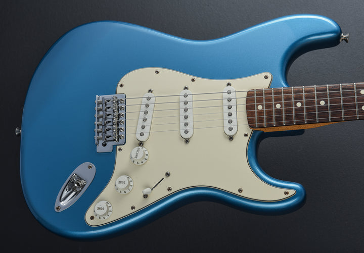 USED MIM Standard Stratocaster '09