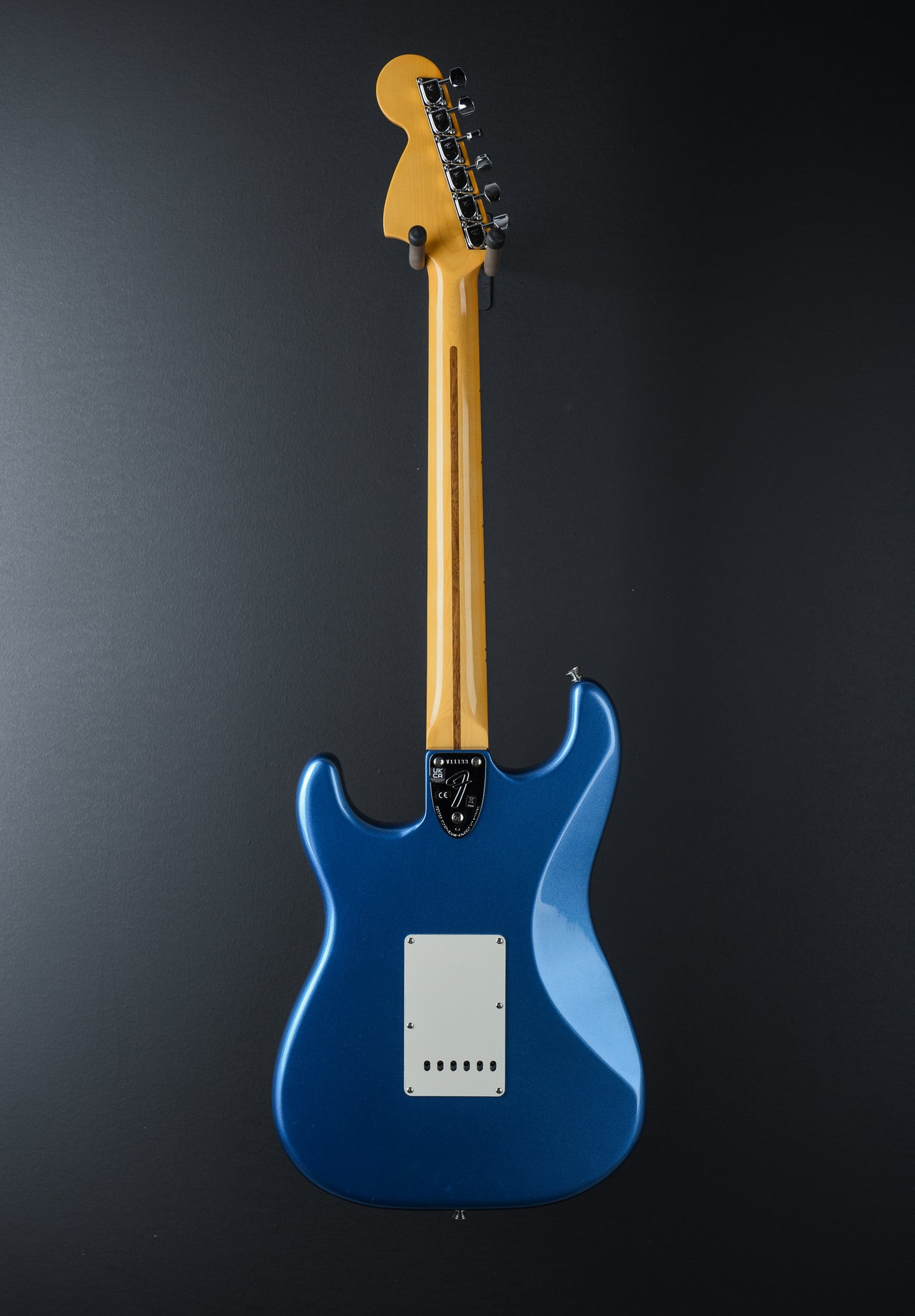 American Vintage II 1973 Stratocaster - Lake Placid Blue w/Maple