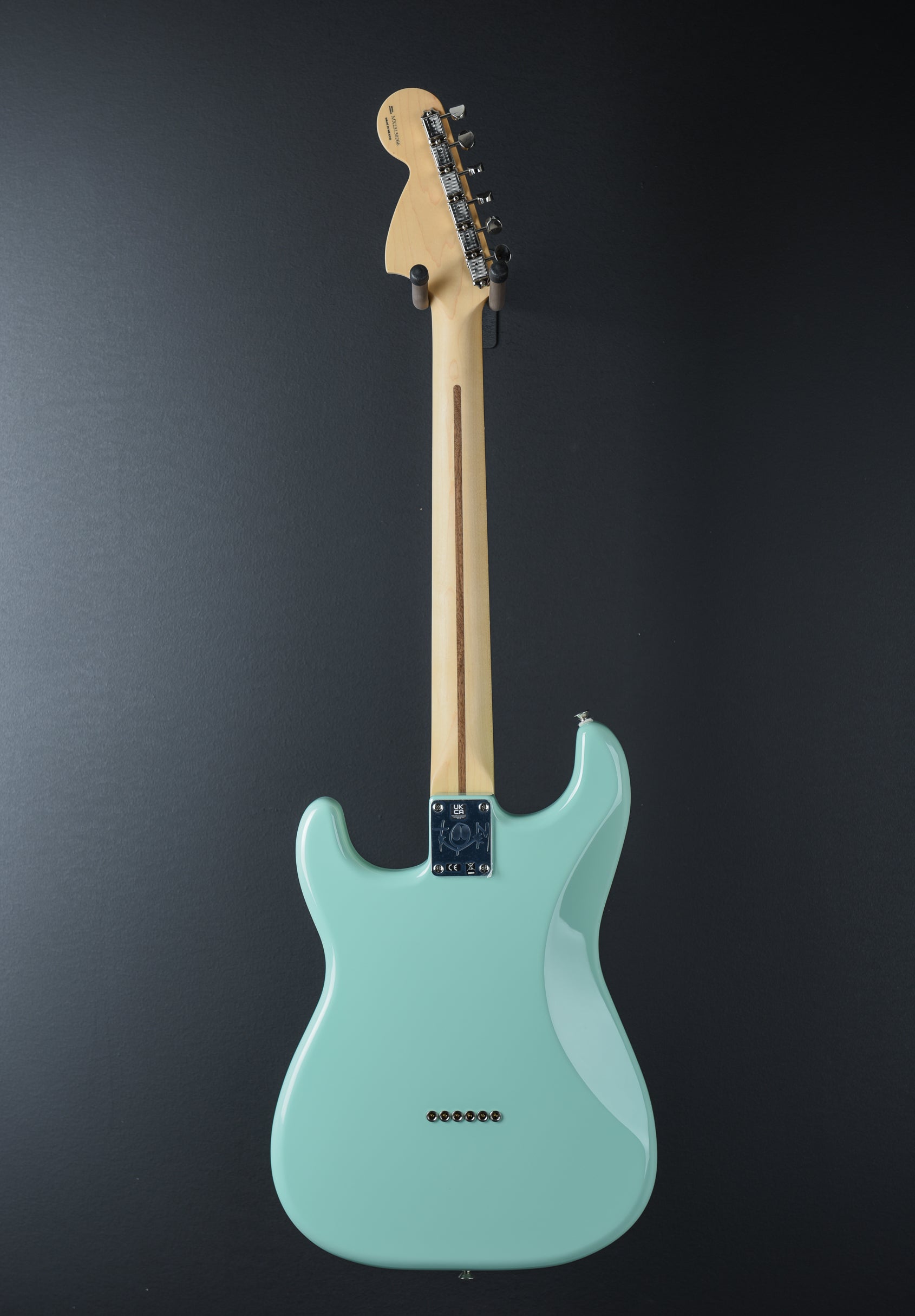 Limited Edition Tom Delonge Stratocaster - Surf Green – Dave's