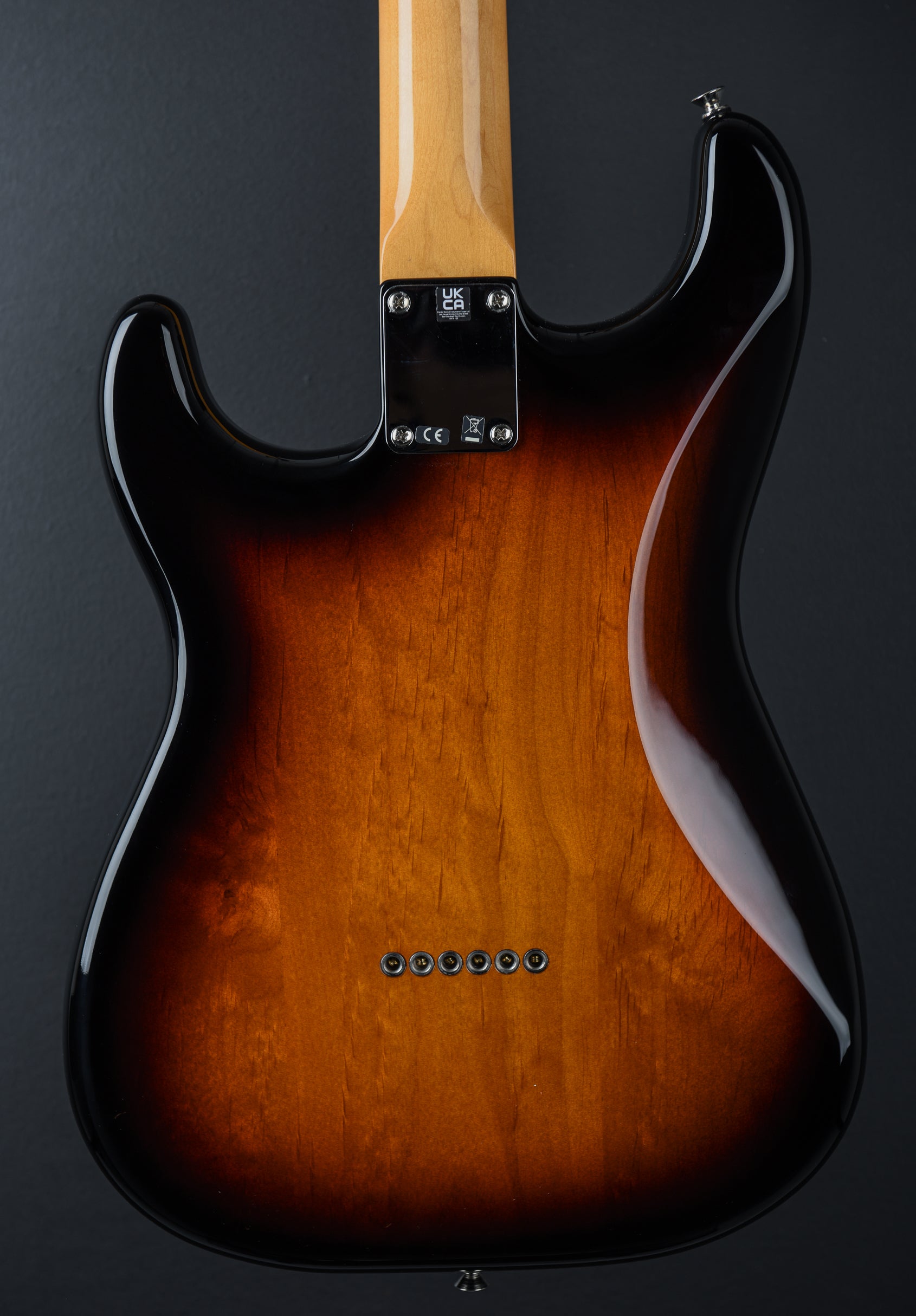 Robert Cray Stratocaster - 3 Color Sunburst – Dave's Guitar Shop