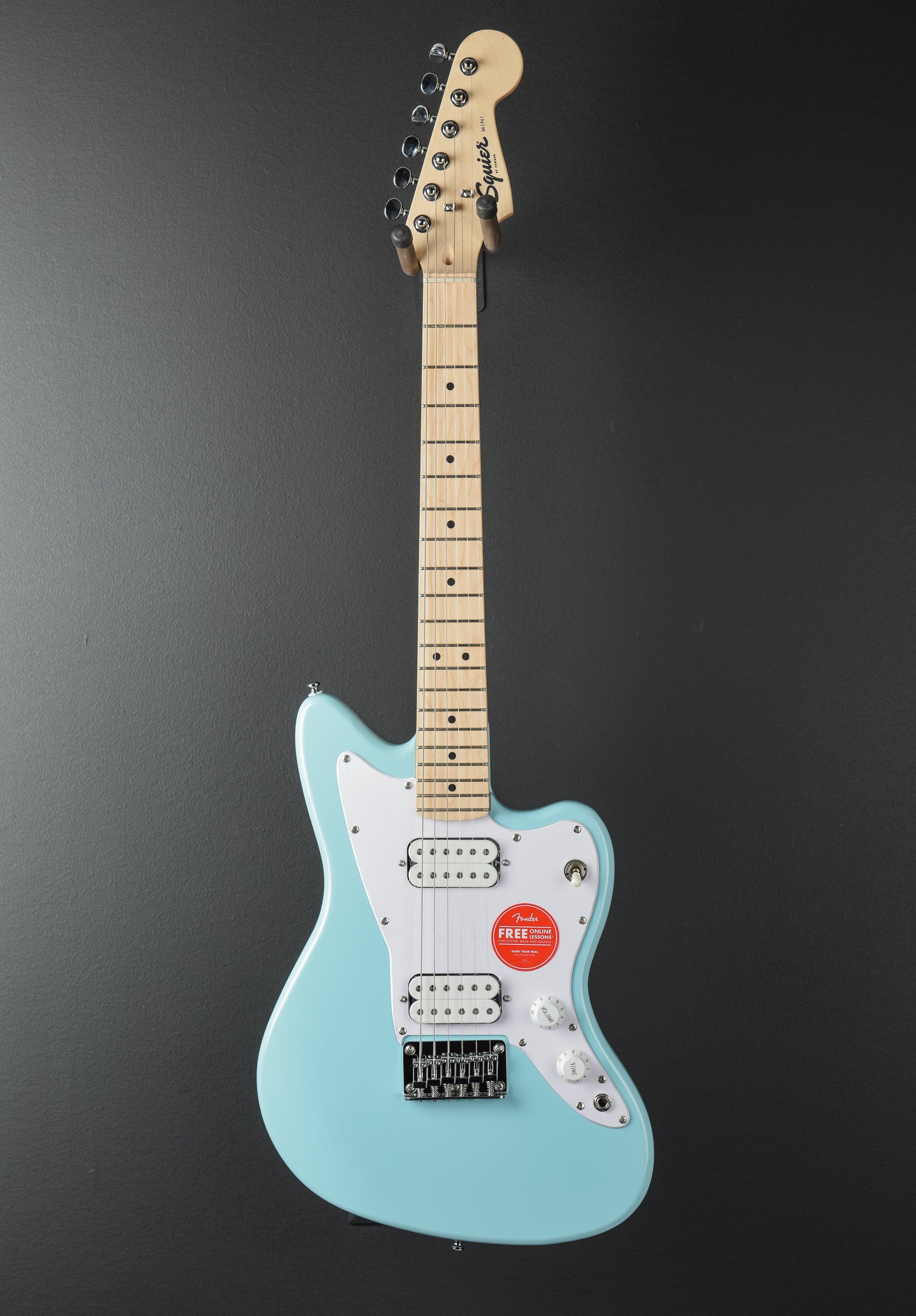 Squier Mini Jazzmaster HH Maple, White Pickguard Daphne Blue