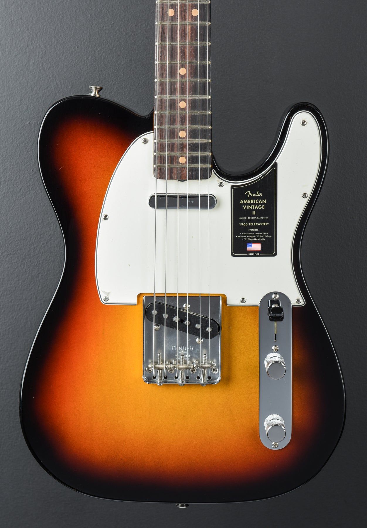 American Vintage II 1963 Telecaster - 3 Color Sunburst – Dave's