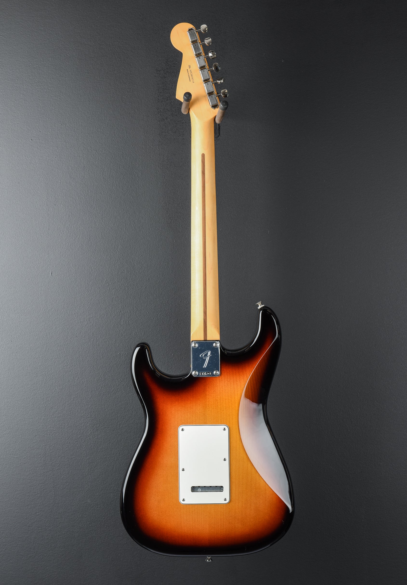 Player II Stratocaster - 3-Color Sunburst W/Rosewood – Dave's