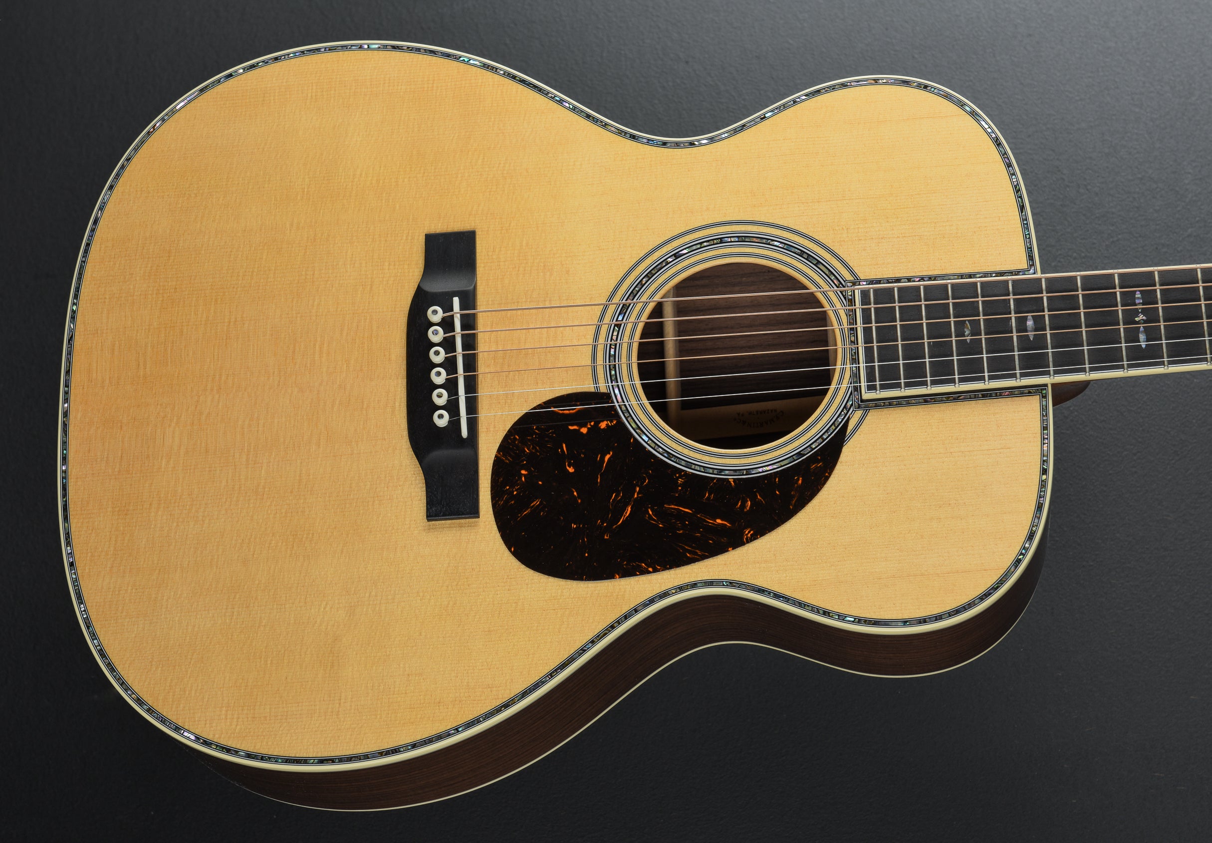 New for 2025 000-42 – Dave's Guitar Shop