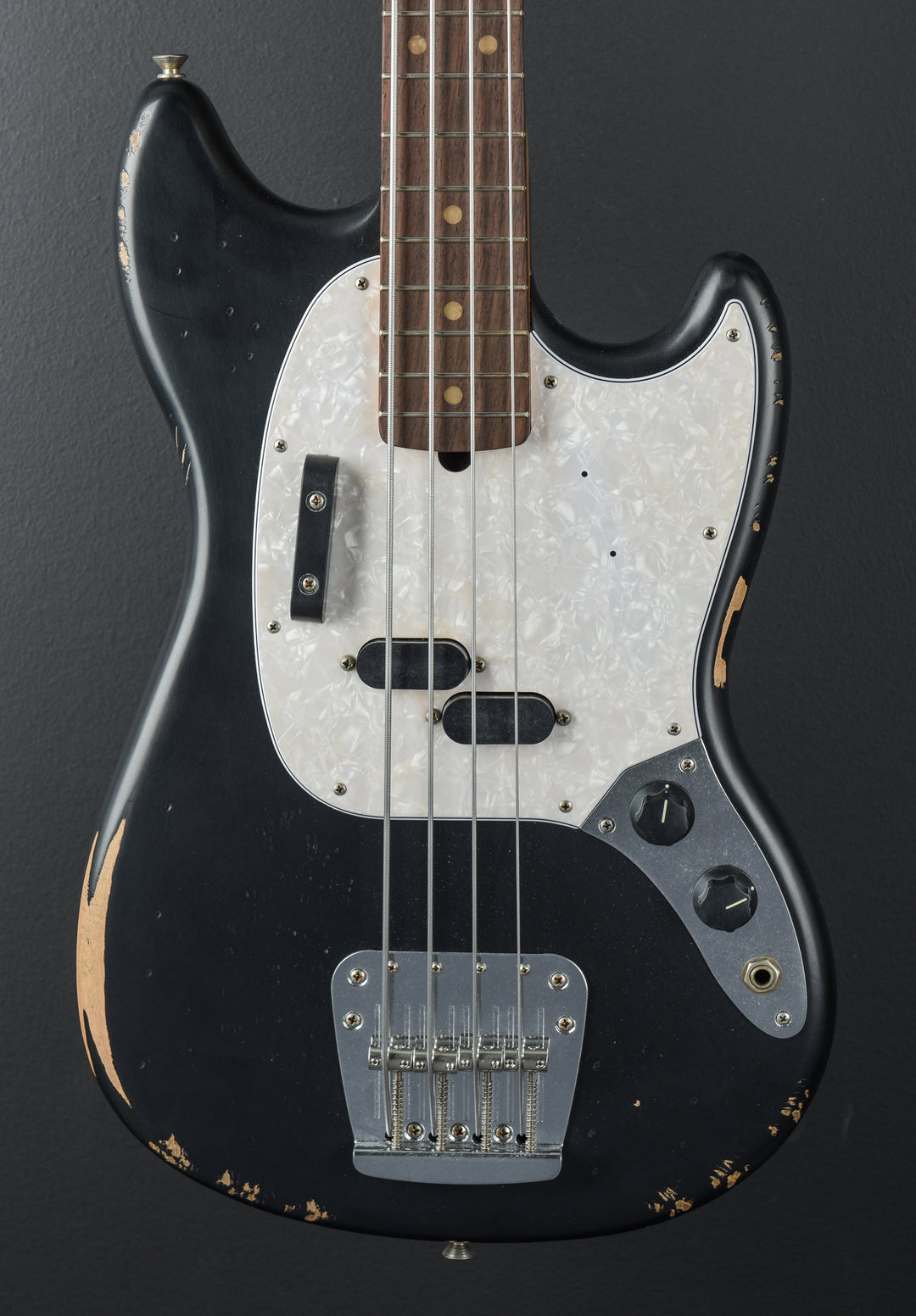 JMJ Road Worn Mustang Bass - Black