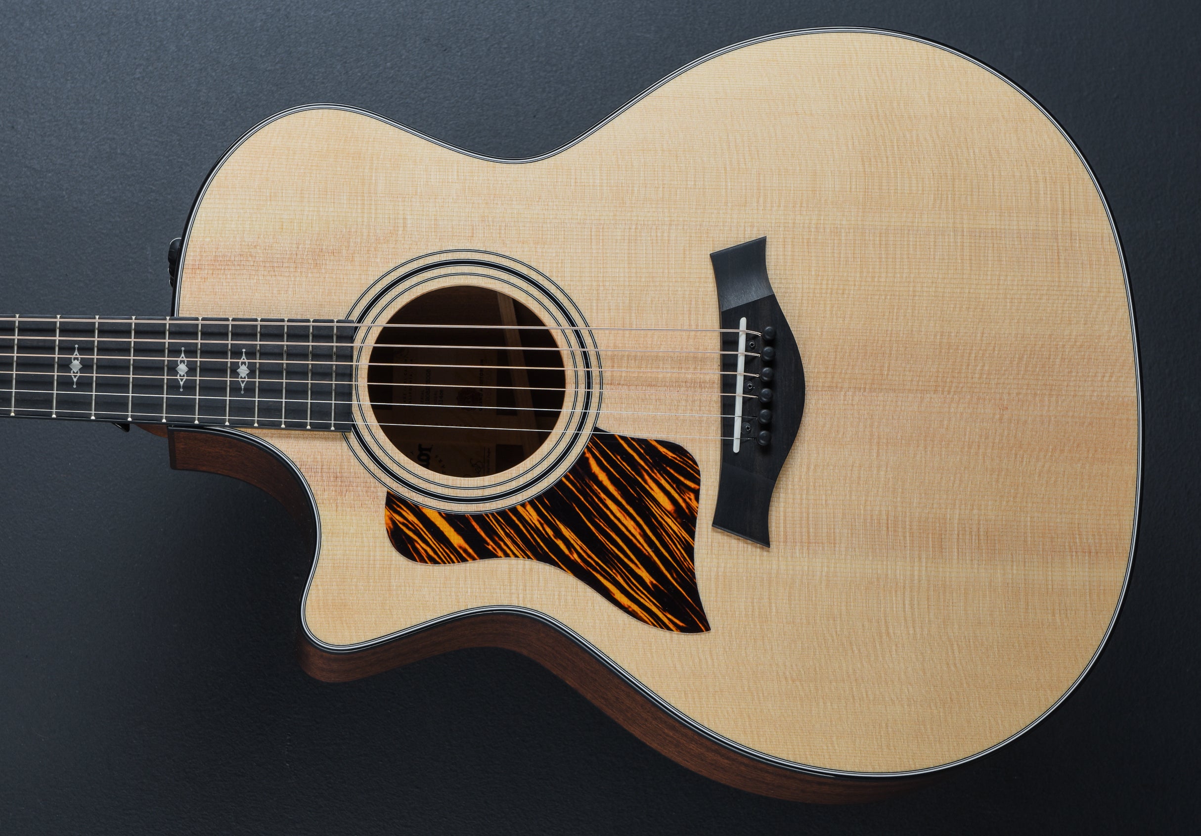 Taylor Lefty guitars – Dave's Guitar Shop