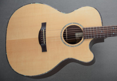 OMC, East Indian Rosewood/AAA Sitka Spruce