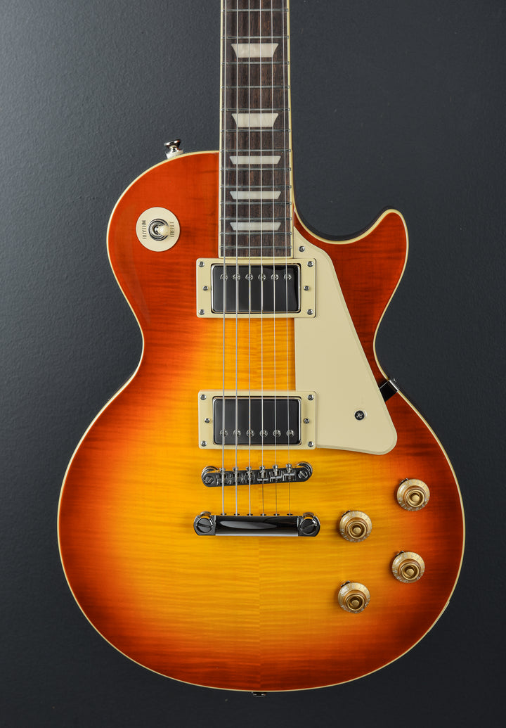 "Inspired by Gibson Collection" Les Paul Standard 50's Figured Top - Washed Cherry