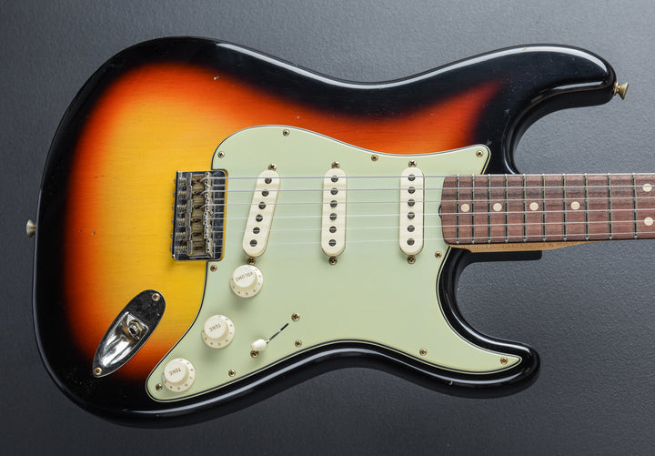 1960 Journeyman Relic Hardtail Stratocaster - 3 Color Sunburst