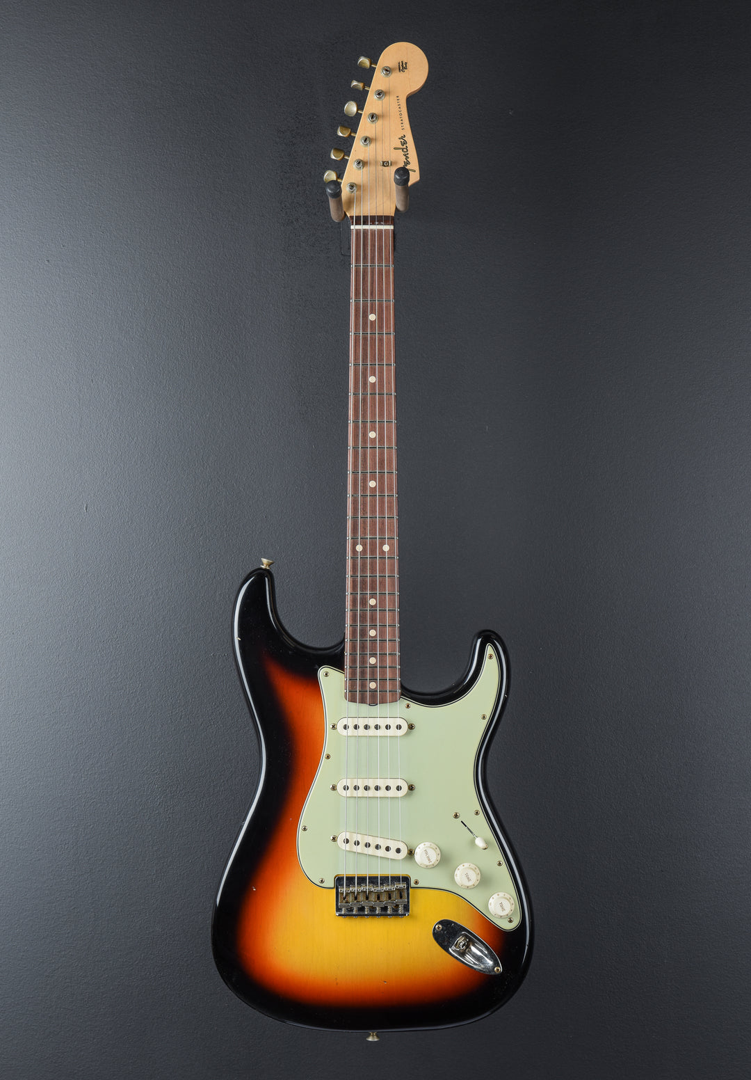 1960 Journeyman Relic Hardtail Stratocaster - 3 Color Sunburst