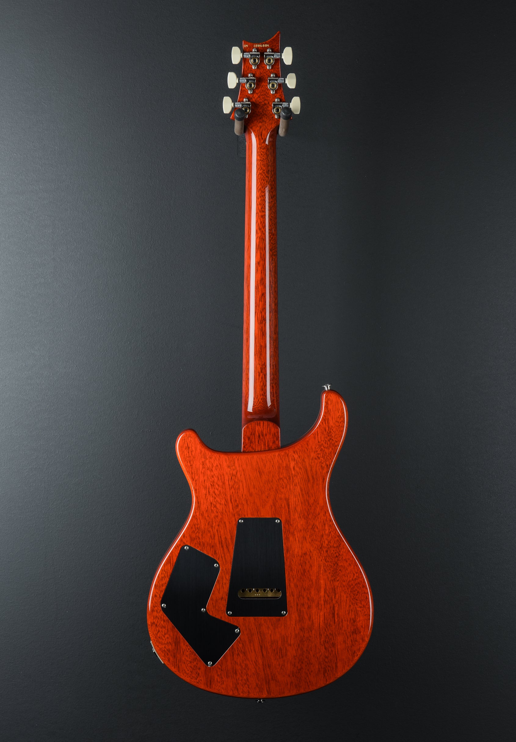 Modern Eagle V - McCarty Sunburst – Dave's Guitar Shop
