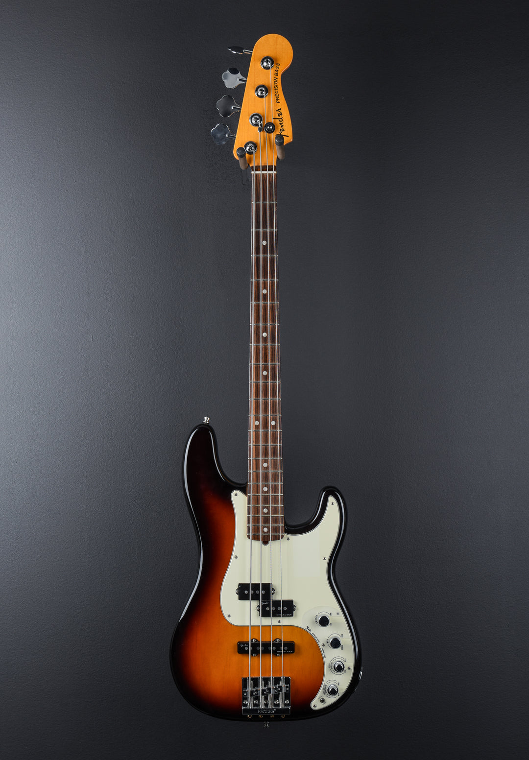 Used American Ultra Precision Bass '19