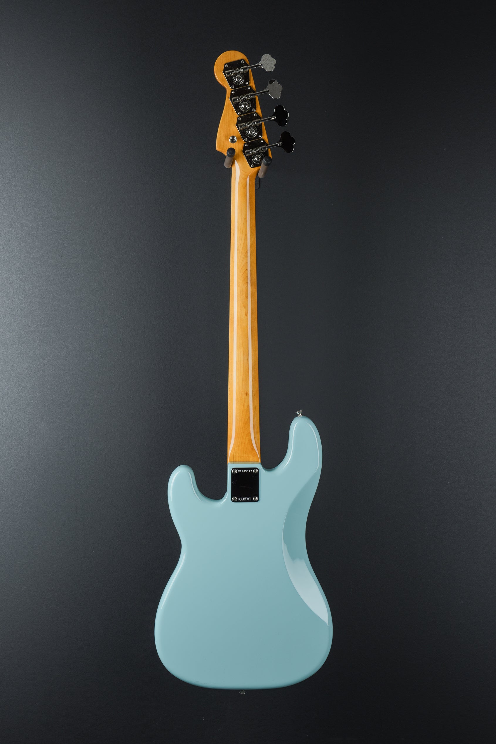 Daphne blue jazz bass hotsell