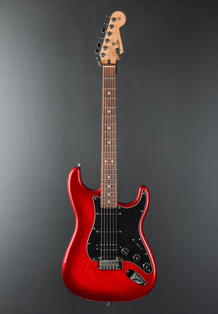 USED Special Edition Player Stratocaster HSS '19