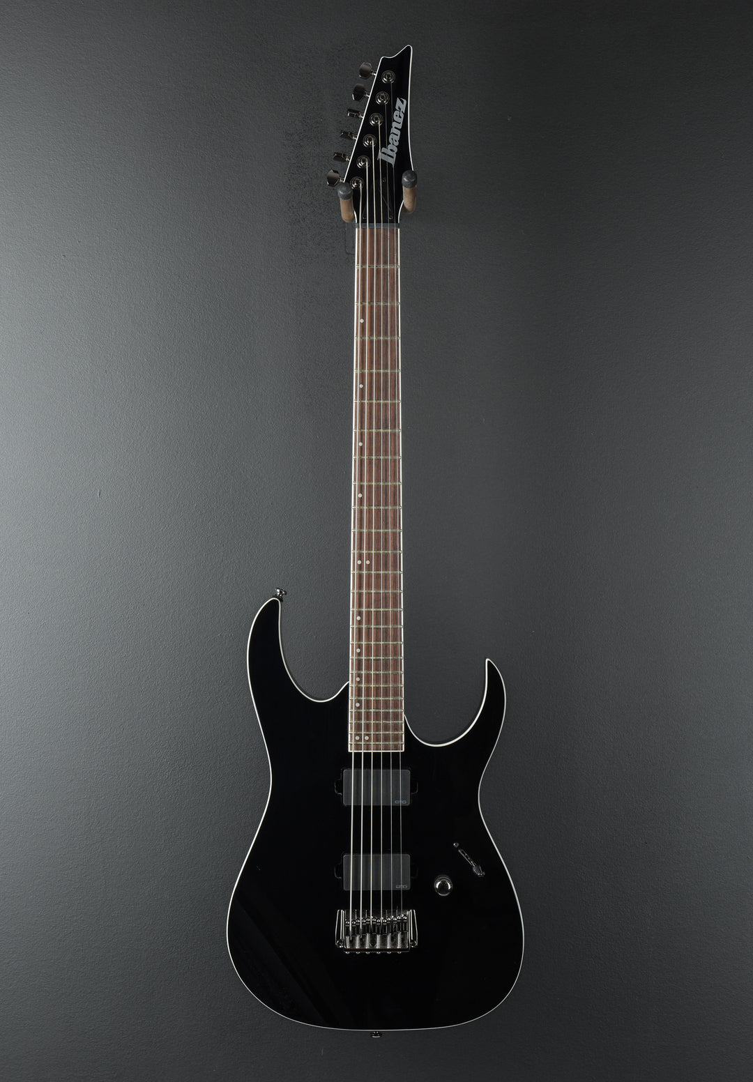 Iron Label RGIB21 - Black
