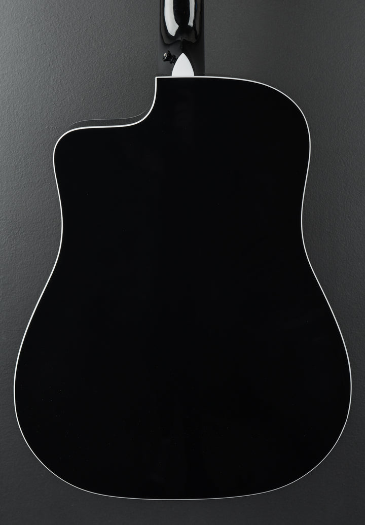 USED 250CE Plus BLK Bajo Quinto &