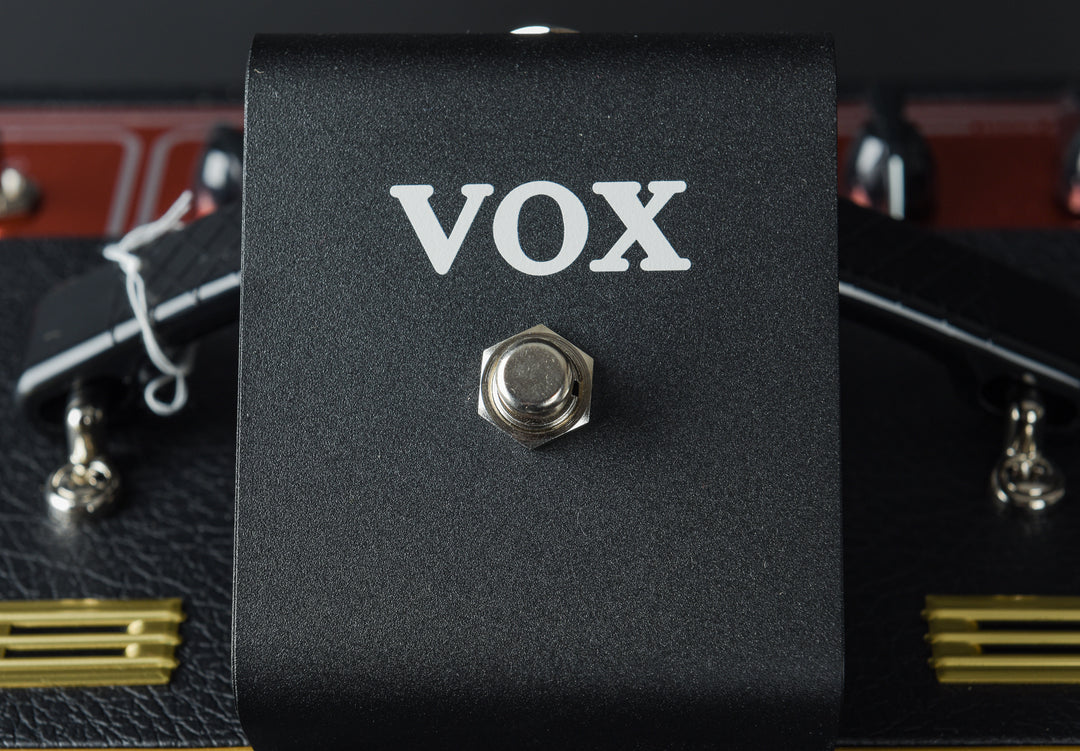 AC-10 HAND-WIRED GUITAR AMPLIFIER
