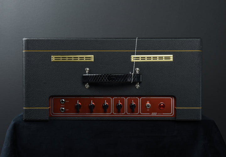 AC-10 HAND-WIRED GUITAR AMPLIFIER