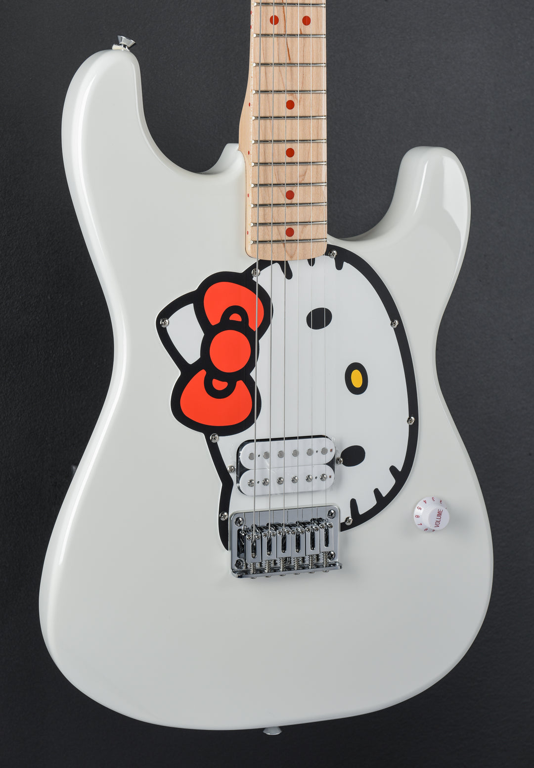 Hello Kitty Stratocaster - White