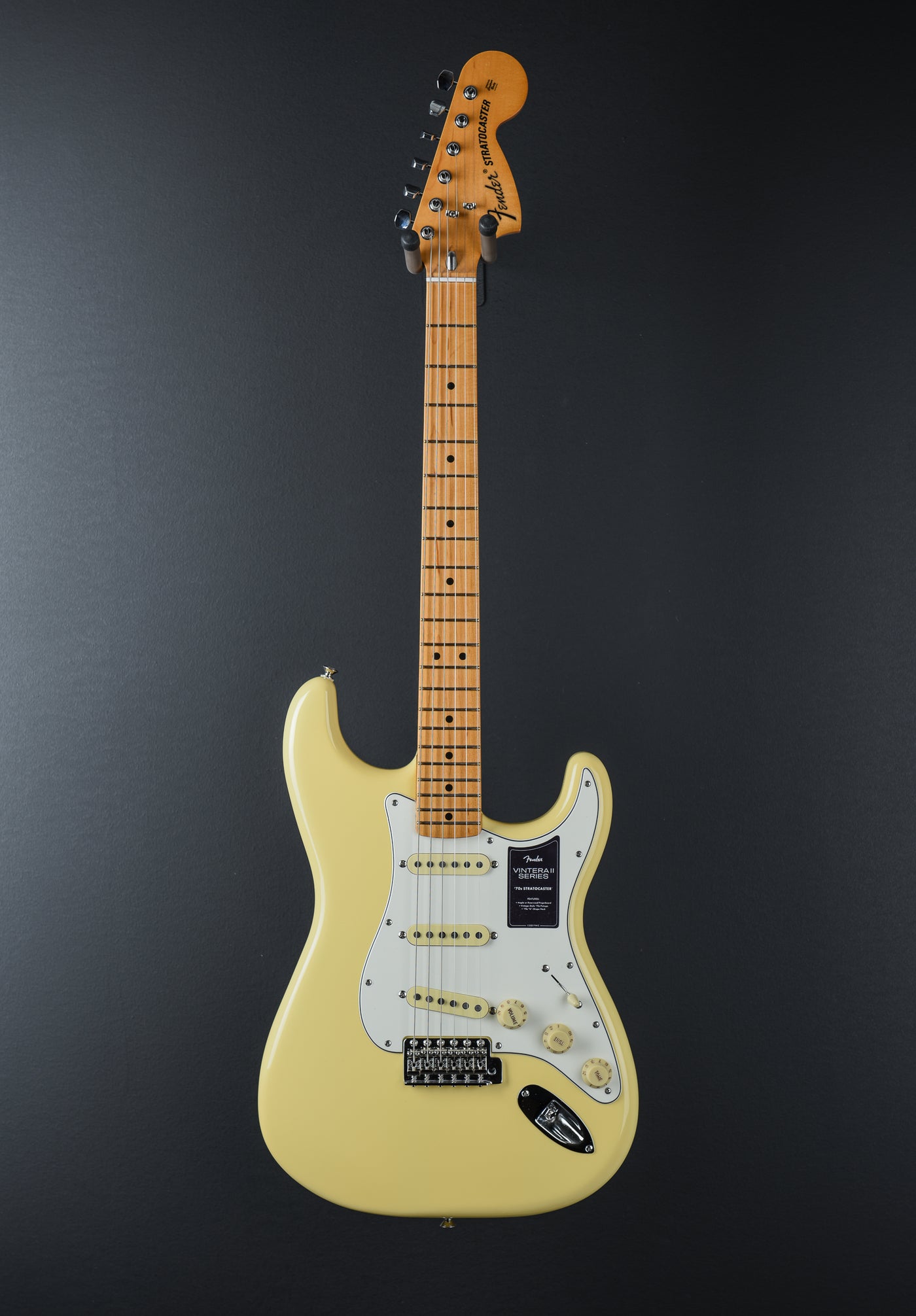 Vintera II 70's Stratocaster - Vintage White