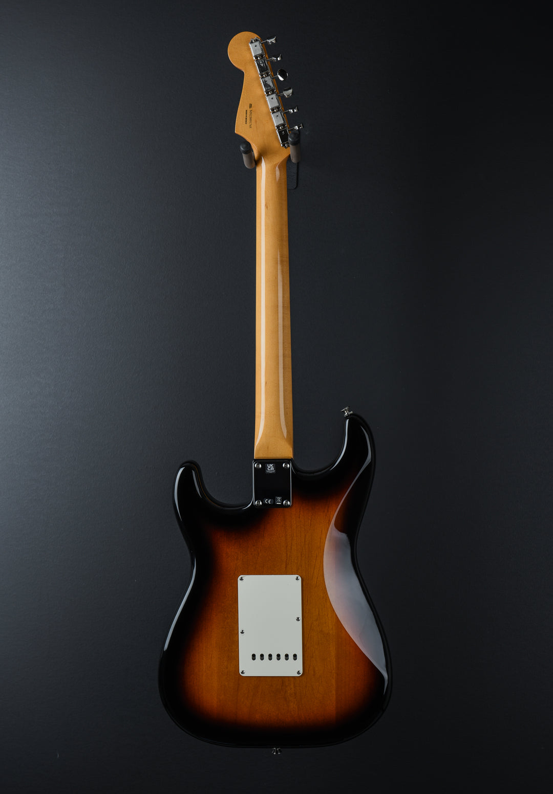 Vintera II 60's Stratocaster - 3 Color Sunburst