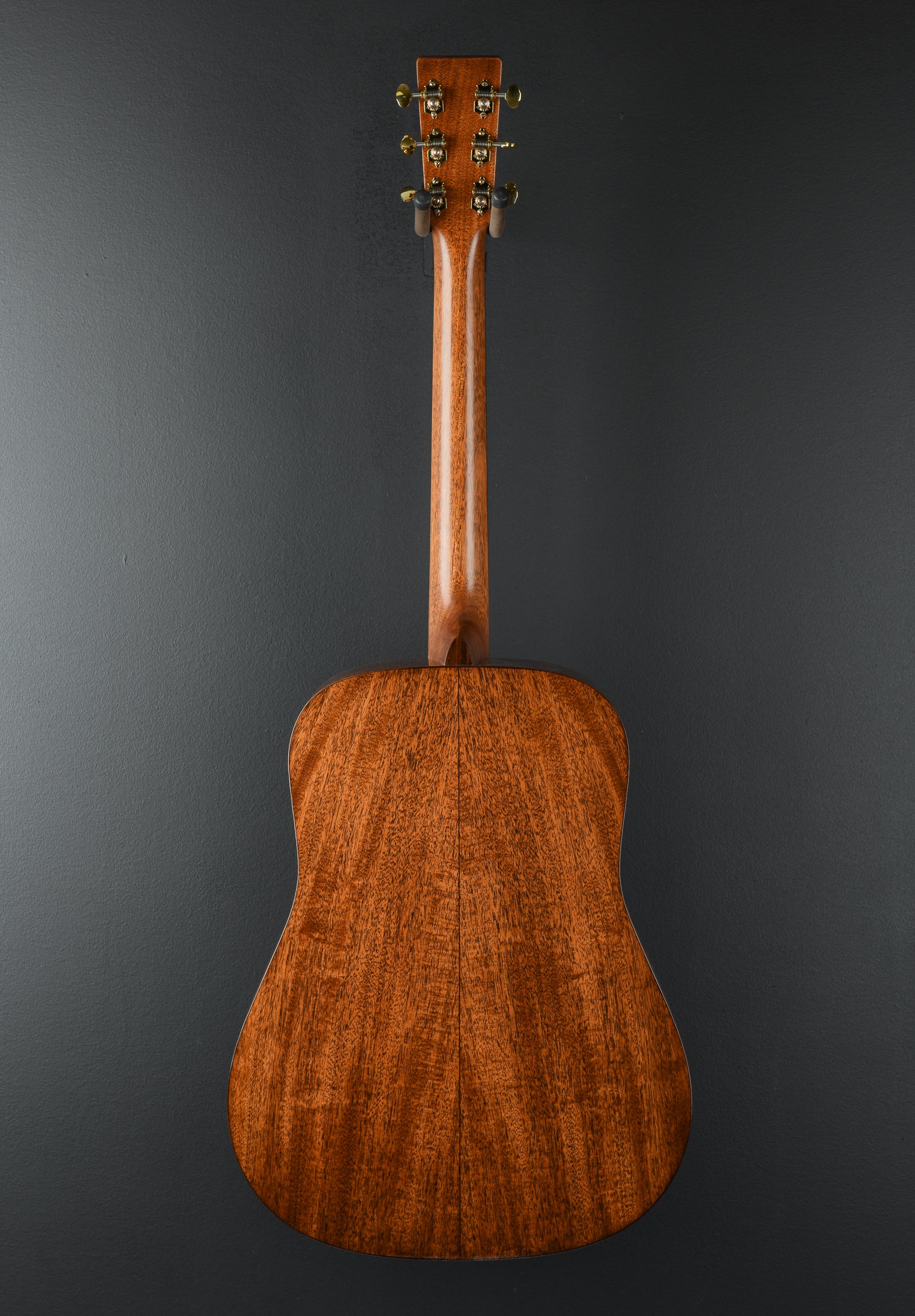 D-18 Modern Deluxe – Dave's Guitar Shop