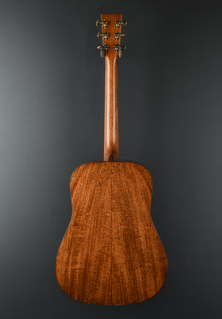 D-18 Modern Deluxe