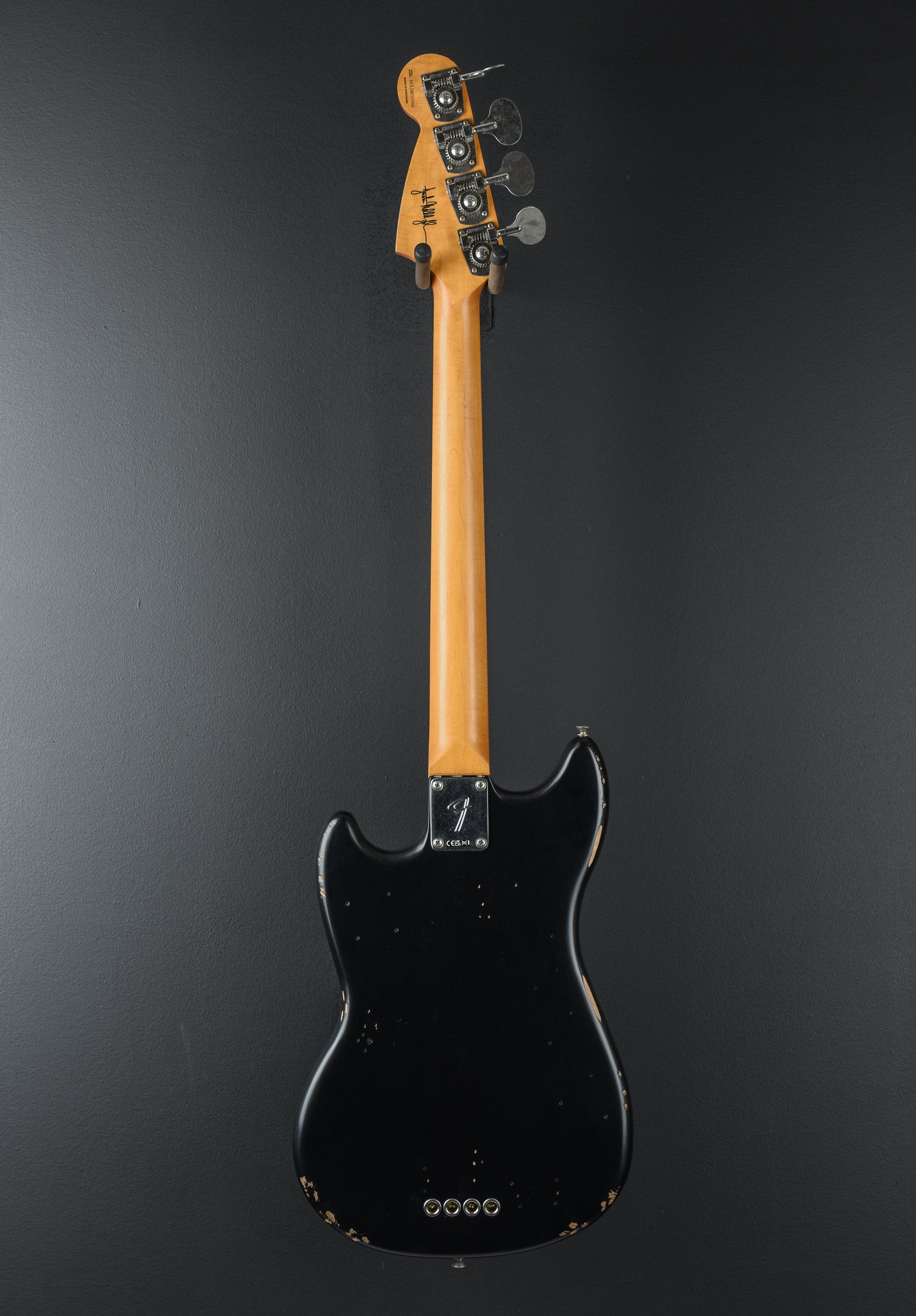 JMJ Road Worn Mustang Bass - Black – Dave's Guitar Shop