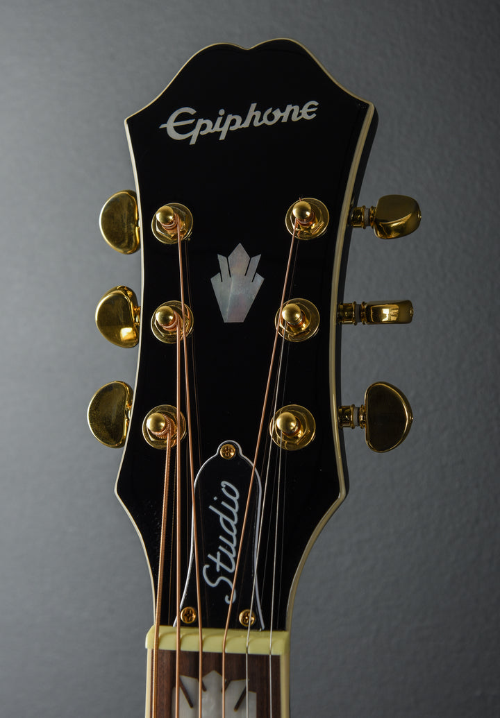 J-200 EC Studio - Black