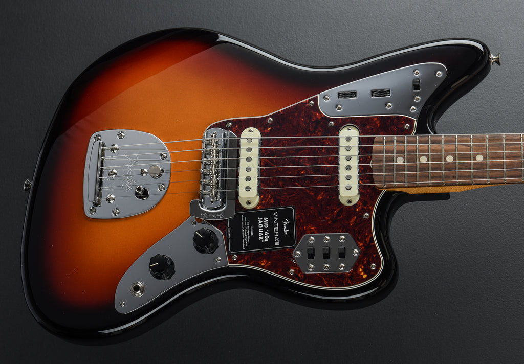 ギター Fender MEX Vintera 60s Jaguar 3ST Custom Vintera III Mid '60s Jaguar - 3-Color Sunburst – Dave's Guitar Shop
