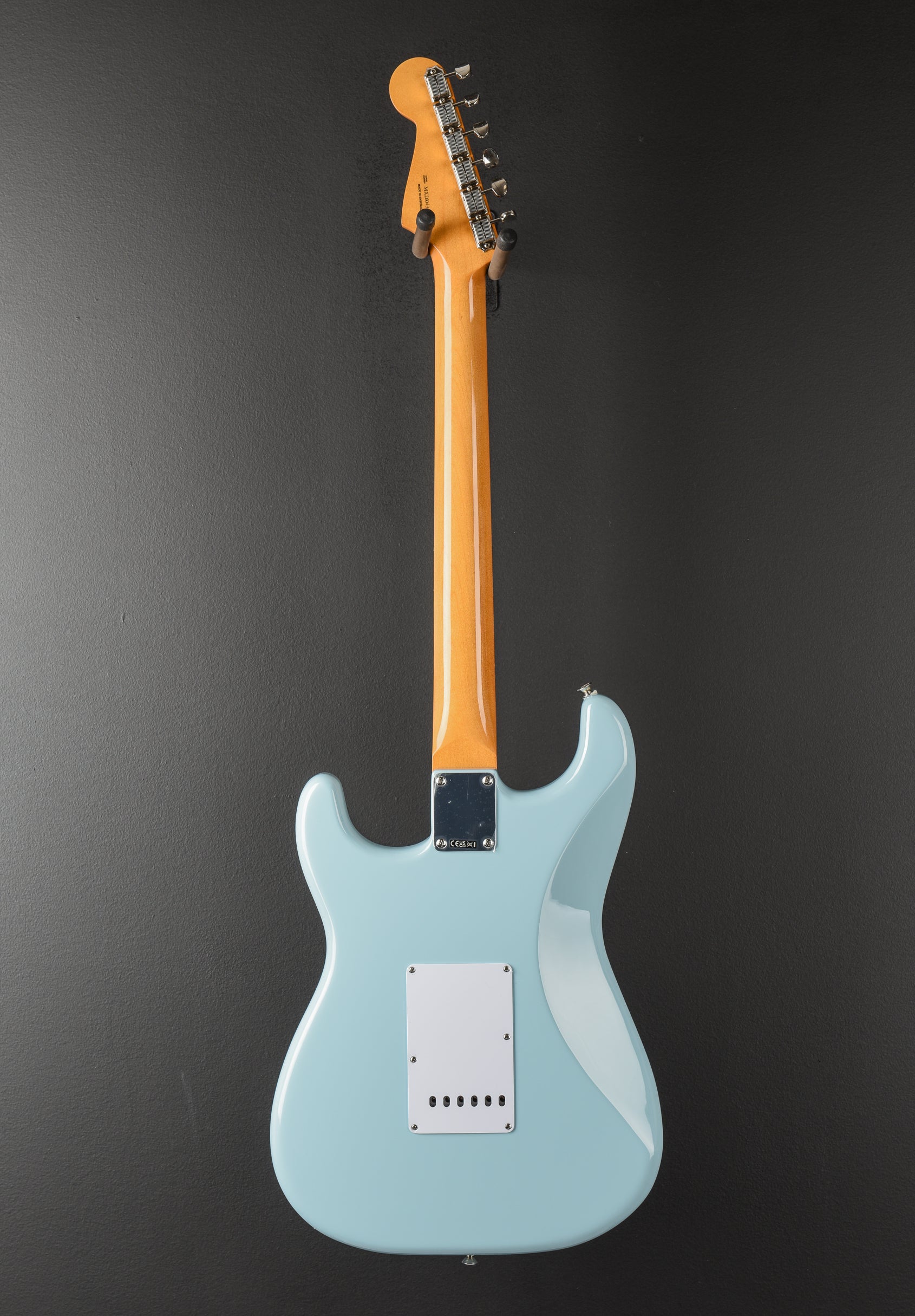 Vintera III Early '60s Stratocaster - Sonic Blue – Dave's Guitar Shop