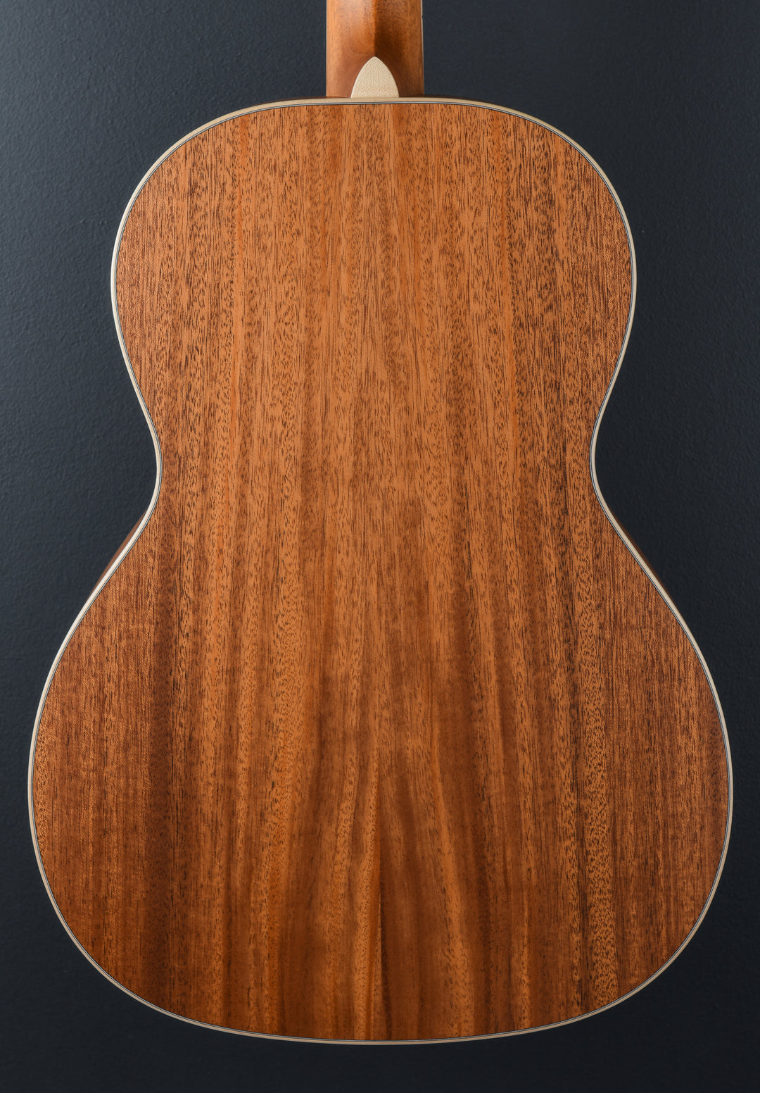 000-40 Mahogany w/Moon Spruce &