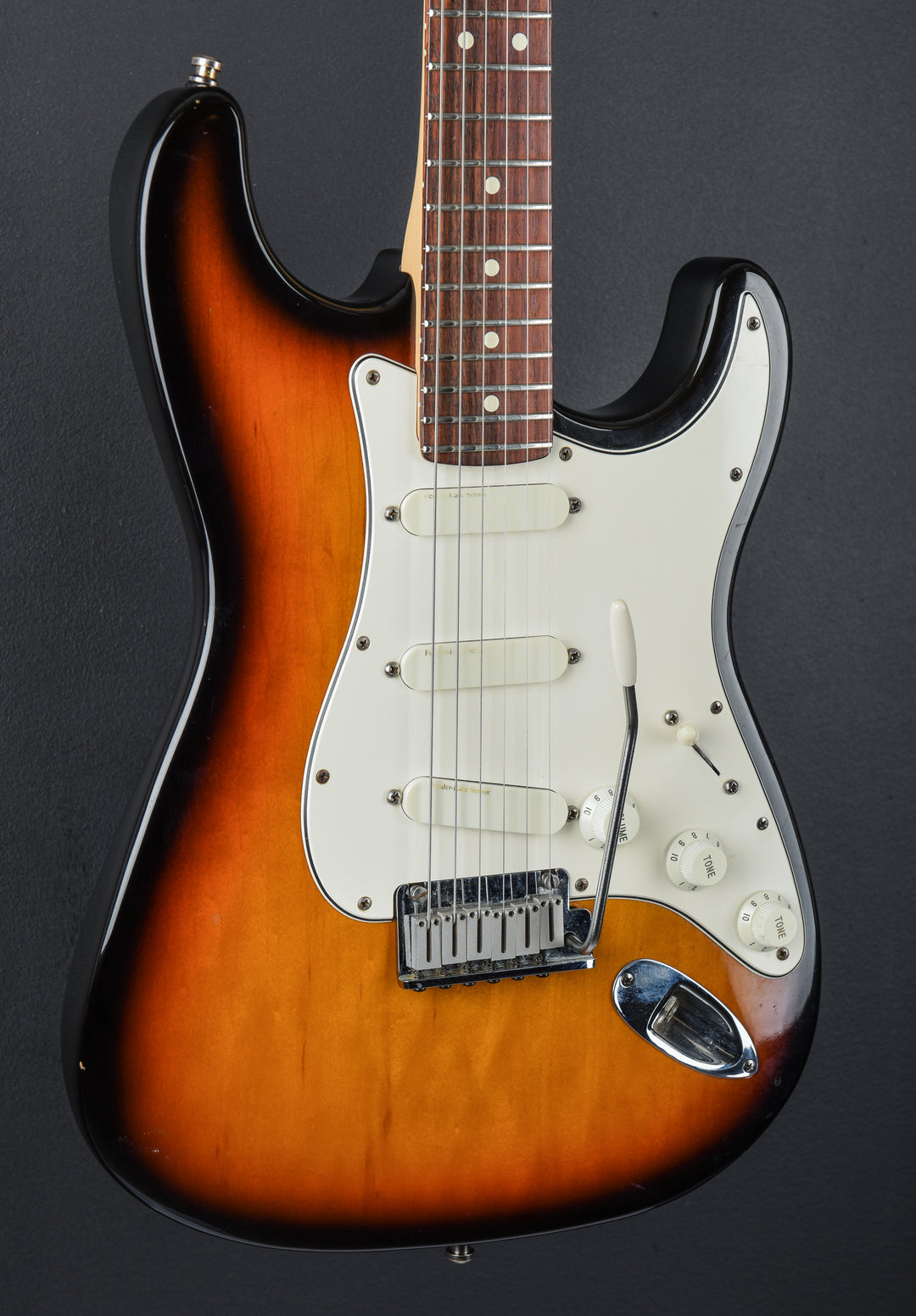 USED Strat Plus Deluxe &
