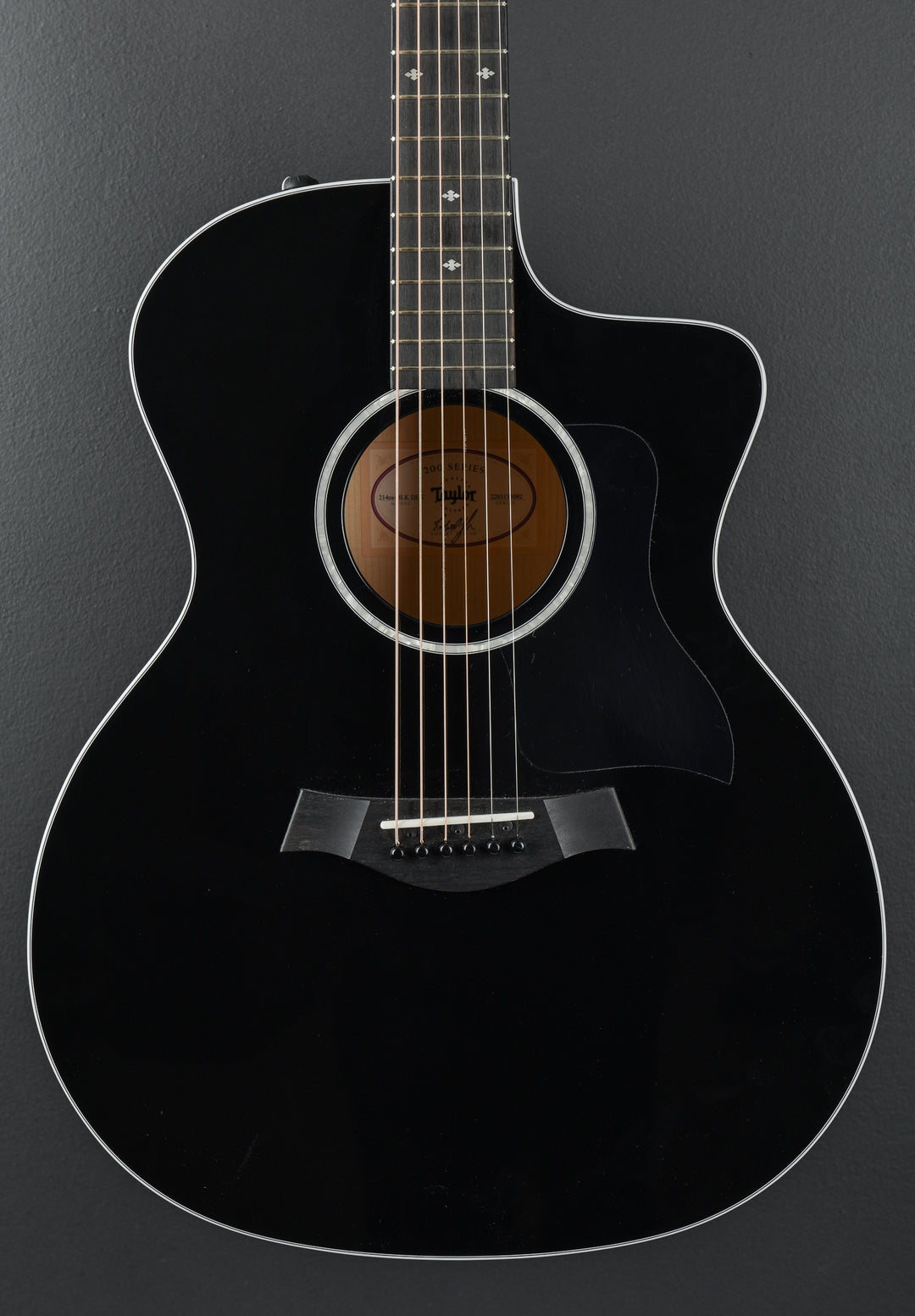 USED 214CE-BLK DLX &