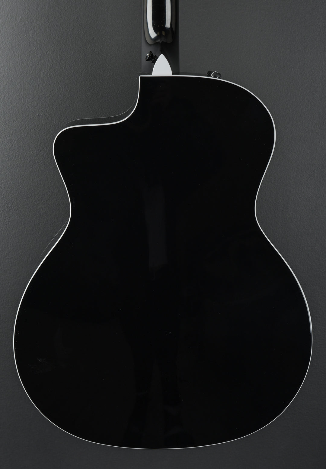 USED 214CE-BLK DLX &