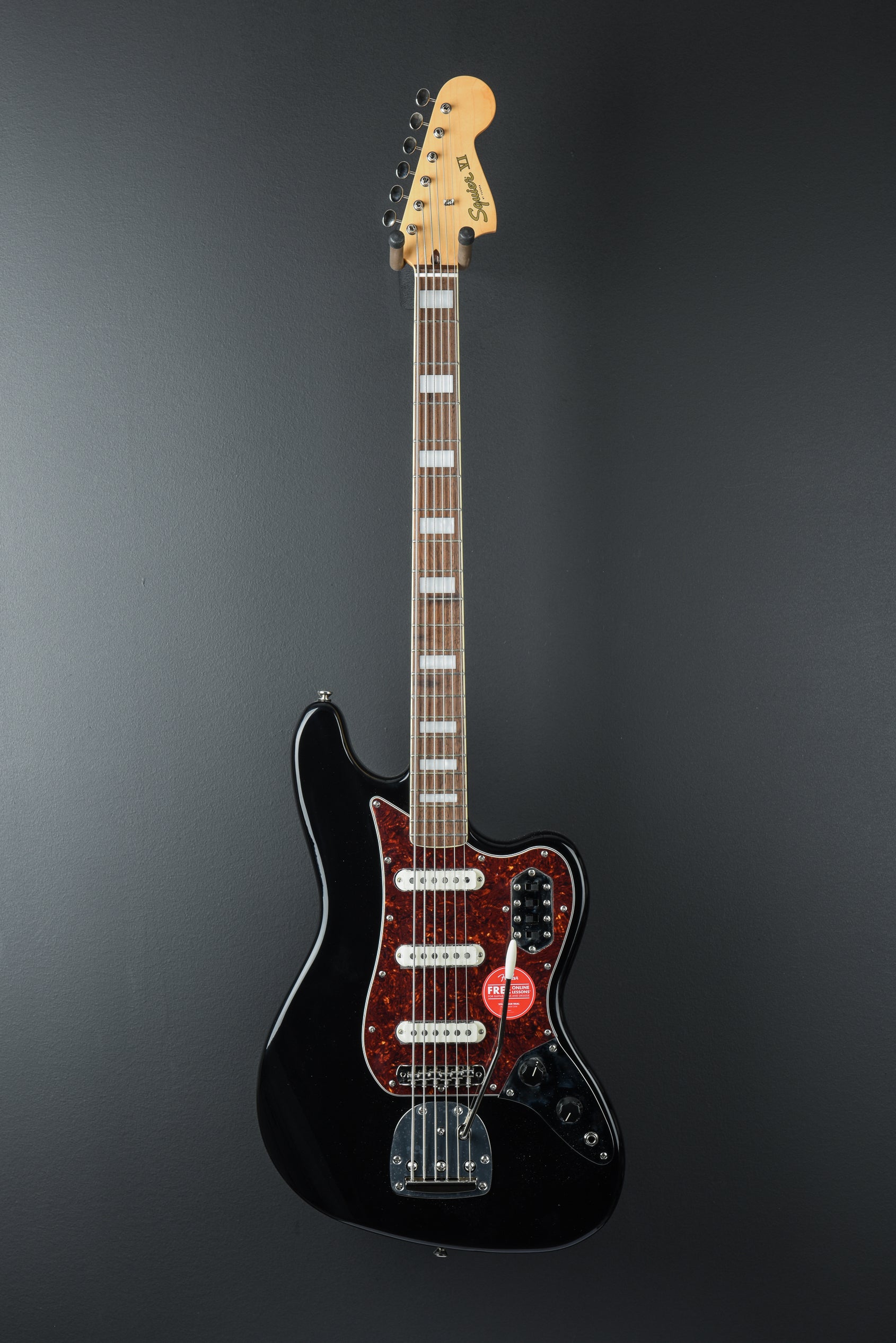 eroppi1960　Classic Vibe Bass VI Black Squier Classic Vibe Bass VI Limited Edition - Black | Cream