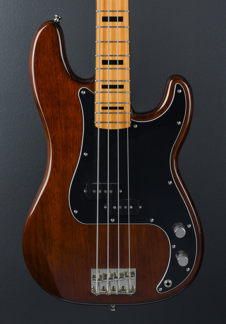 USED Classic Vibe 70&