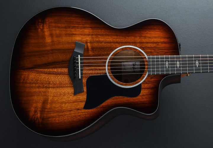 USED 224CE-K DLX &