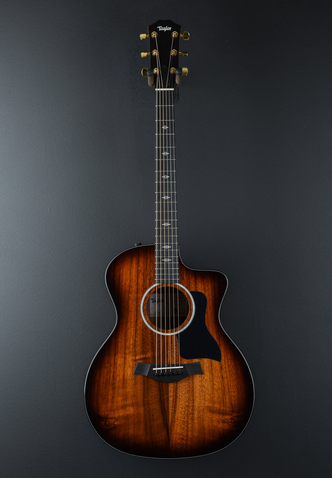 USED 224CE-K DLX &