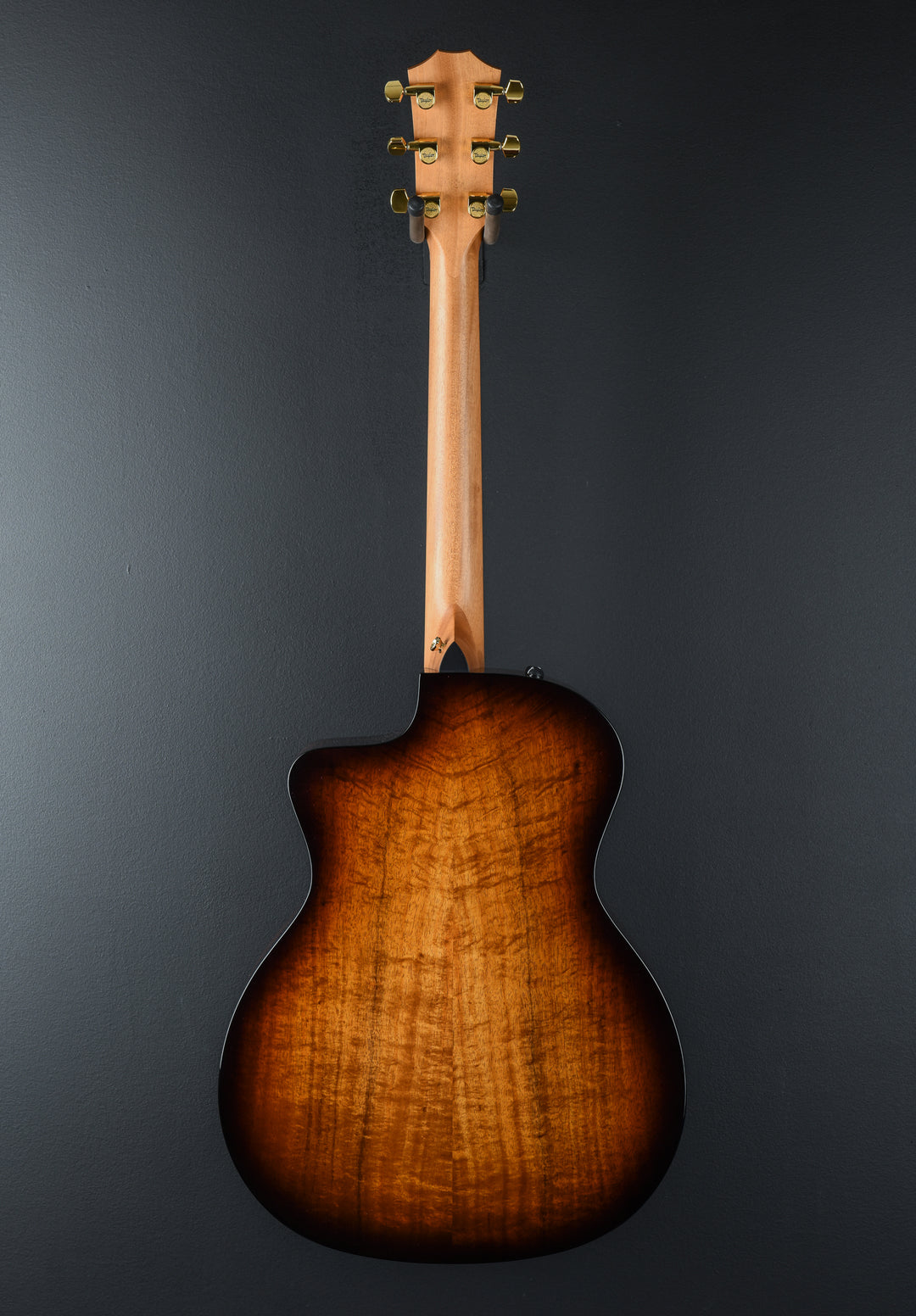 USED 224CE-K DLX &