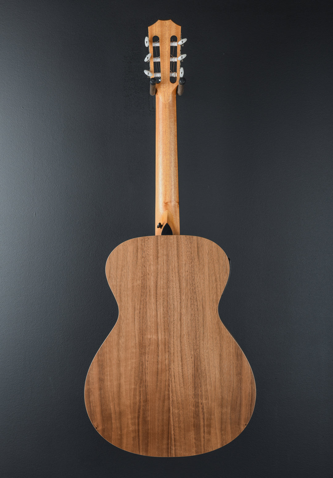 USED Academy 12E-N &